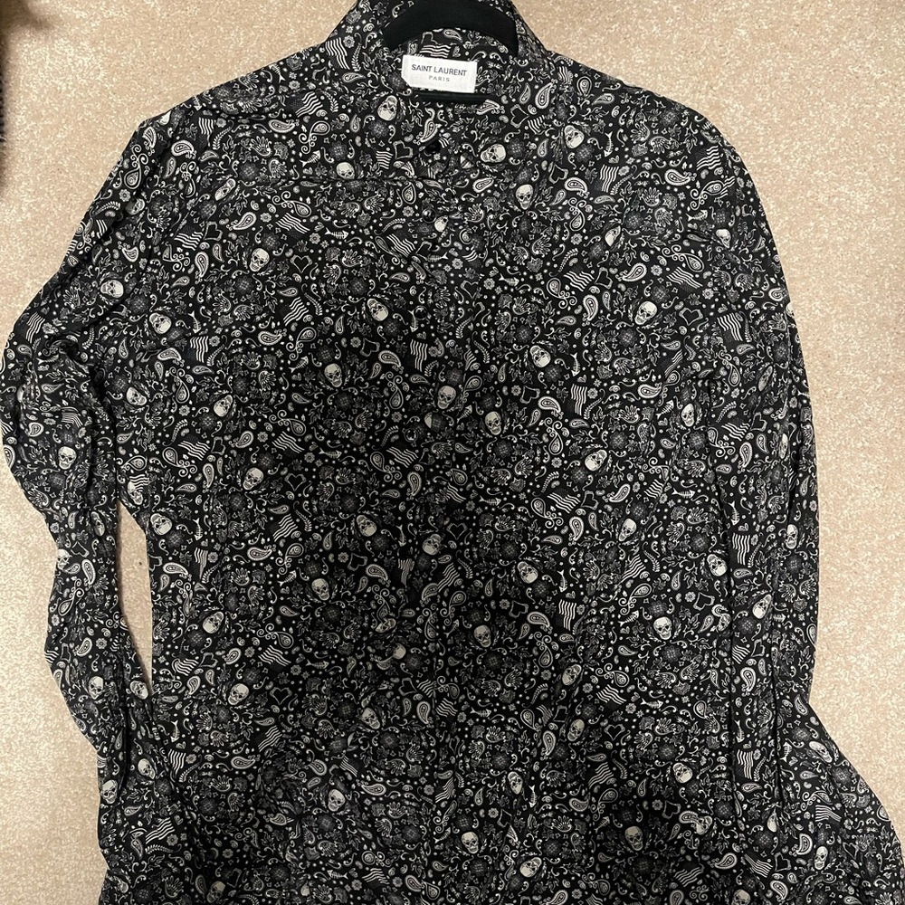 Saint Laurent Paris ,size LG ,Great condition Artistic Print in black and white